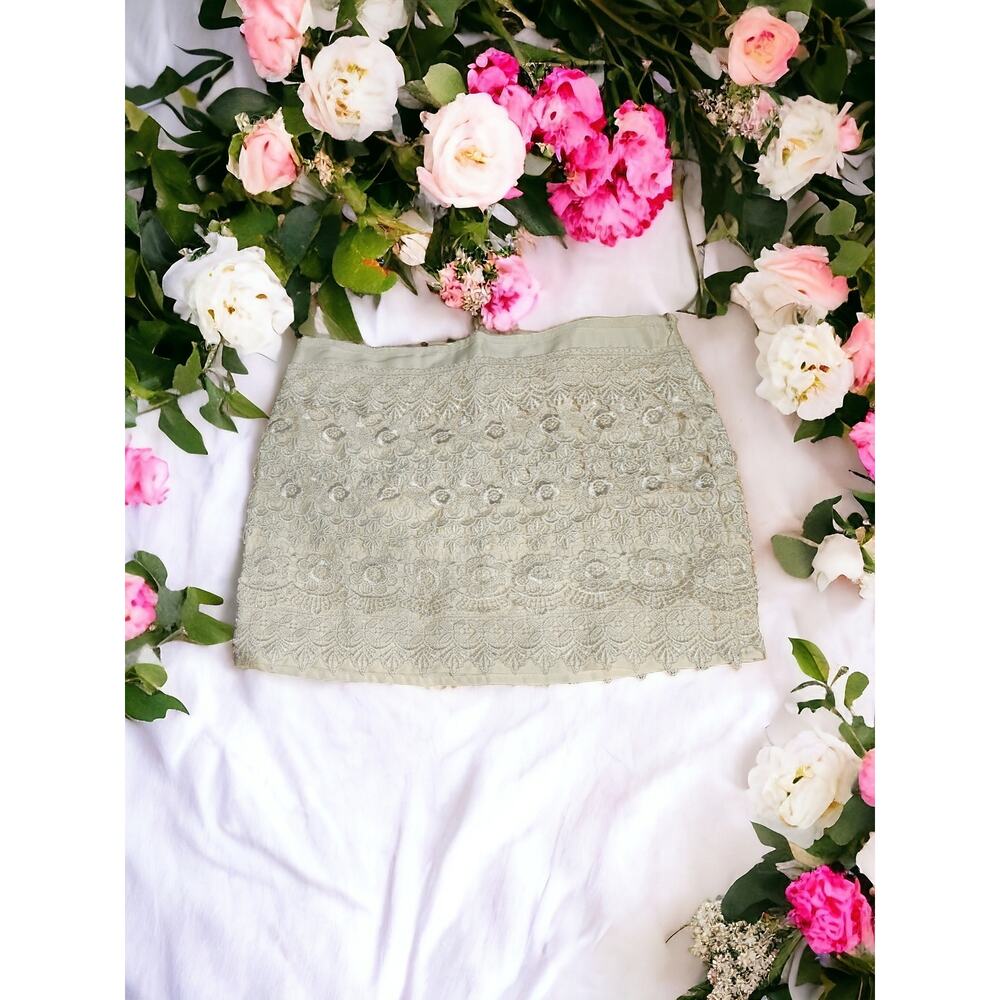 Sans Souci Medium White Mini Skirt